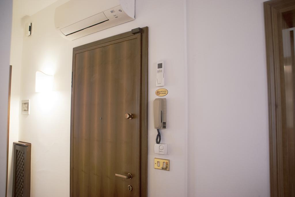 Residenza Calle Larga San Marco เวนิส ภายนอก รูปภาพ